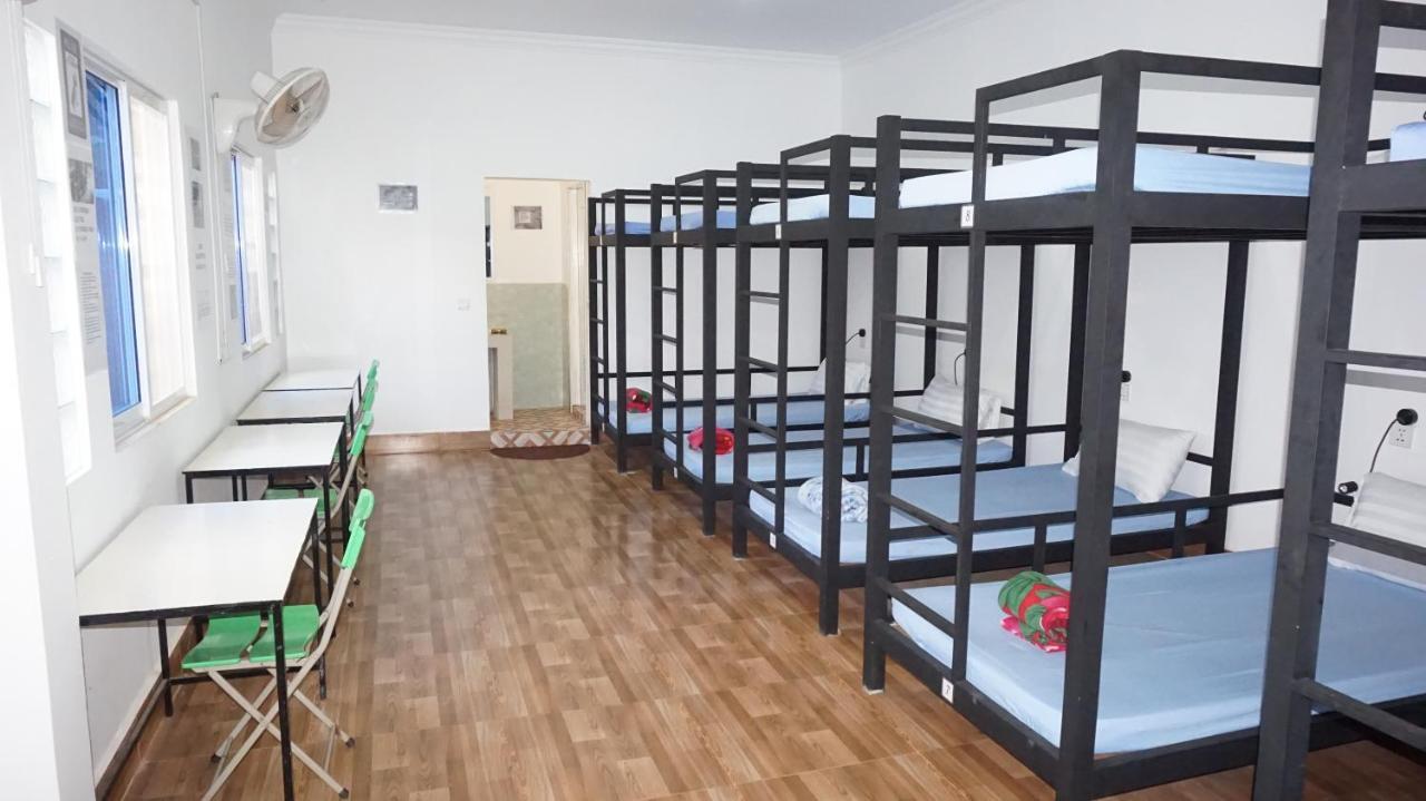 333 Hostel シェムリアップ エクステリア 写真